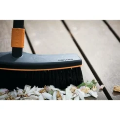 Fiskars Balai D'extérieur, Tête D'outil QuikFit, Largeur: 38 Cm, Poils En Polypropylène, Noir/Orange, QuikFit, 1001416 -Flore Riche Soldes Magasin 10641630 4