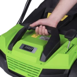 Scarificateur électrique 1600W 38cm 48 L 2en1 Aérateur Et Démousseur Pelouse Un Réglage Central 5 étapes, Ergonomique - De BRAST 10 Scarificateur électrique 1600W 38cm 48 L 2en1 Aérateur Et Démousseur Pelouse Un Réglage Central 5 étapes, Ergonomique - De BRAST -Flore Riche Soldes Magasin 17527095 4