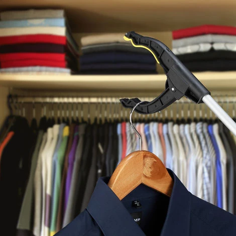 Relaxdays Pince De Préhension, Outil De Ramassage, Pour Personnes âgées, Aluminium, Attrape-tout, 76 Cm, Argenté/noir 5 Relaxdays Pince De Préhension, Outil De Ramassage, Pour Personnes âgées, Aluminium, Attrape-tout, 76 Cm, Argenté/noir – Image 3