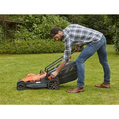 Black & Decker Black And Decker - Tondeuse à Gazon 1800W 42cm Poignée Easy Steer - BEMW481ES 7 Black & Decker Black And Decker - Tondeuse à Gazon 1800W 42cm Poignée Easy Steer - BEMW481ES – Image 5