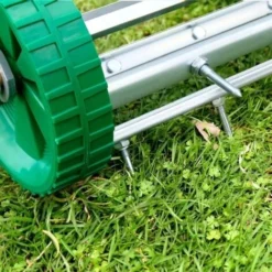 Varan Motors - LA450 Rouleau Aérateur De Jardin, Scarificateur Manuel Pour Pelouse Et Gazon -Flore Riche Soldes Magasin 80898714 5